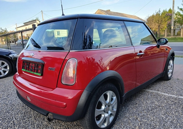 MINI ONE cena 12400 przebieg: 175000, rok produkcji 2004 z Zawiercie małe 121